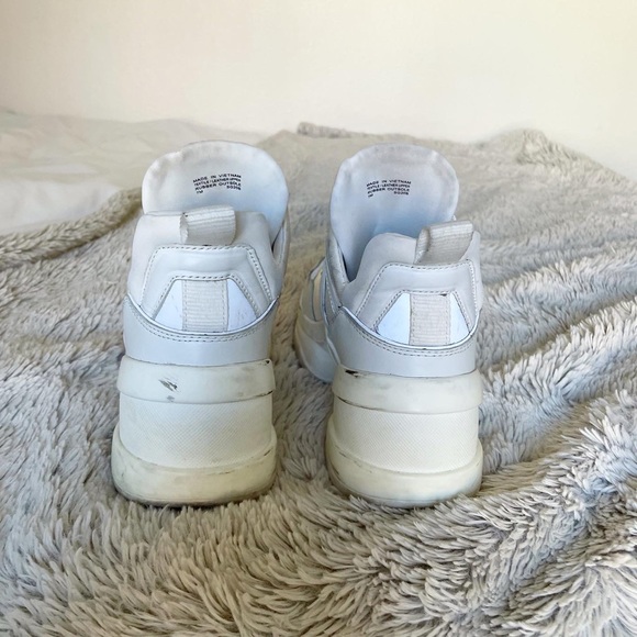 ⚡️ SOLD ⚡️ Michael Kors Olympia Trainers - Picture 7 of 8